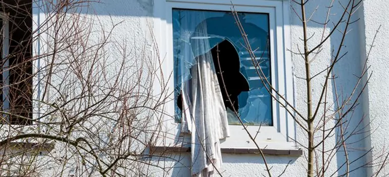 Storm Window Installation Contractors in Weston, FL